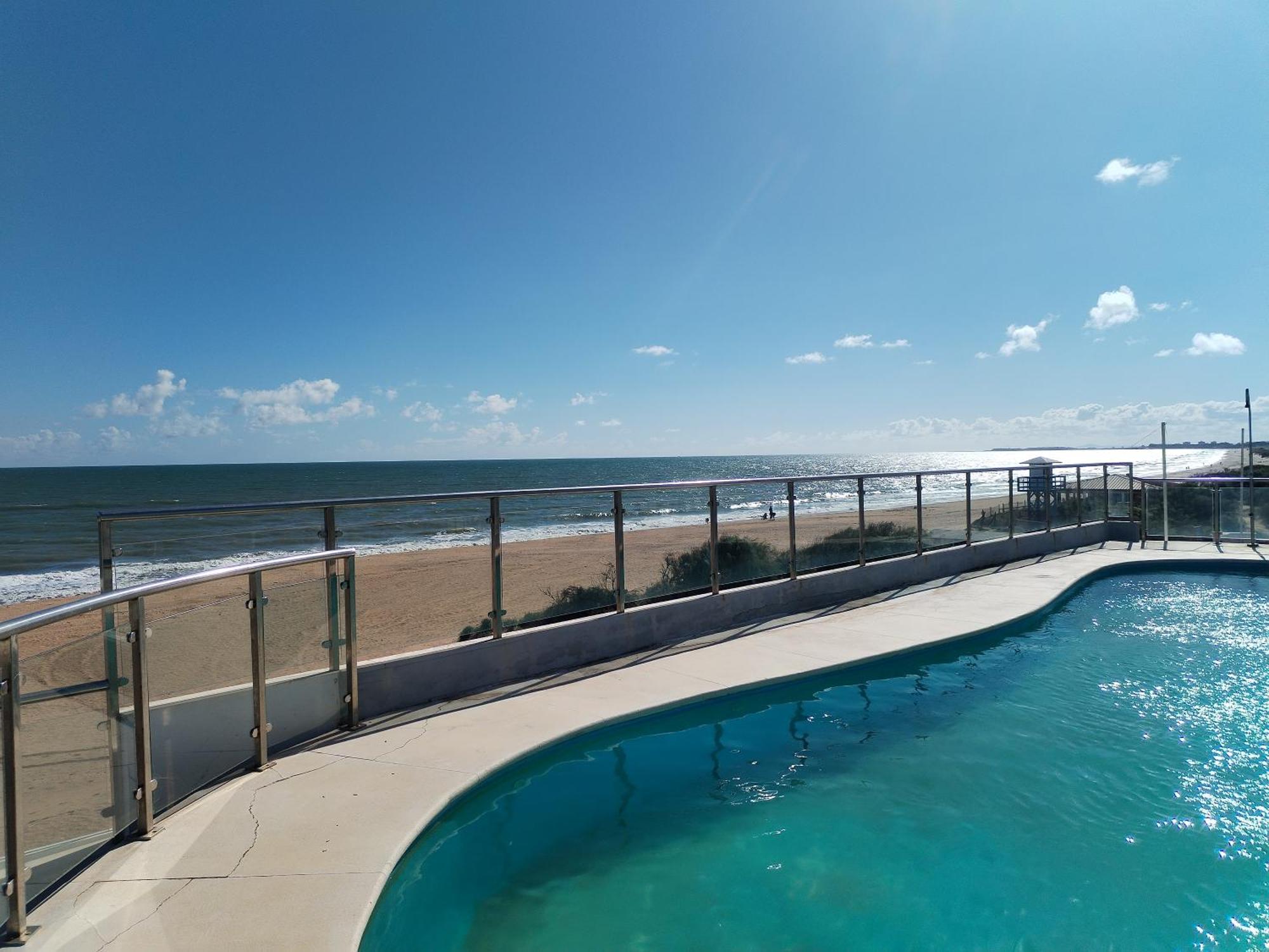 Islantilla-Apartamento Con Piscina Y Garaje En Primera Linea De Playa Исла-Кристина Экстерьер фото